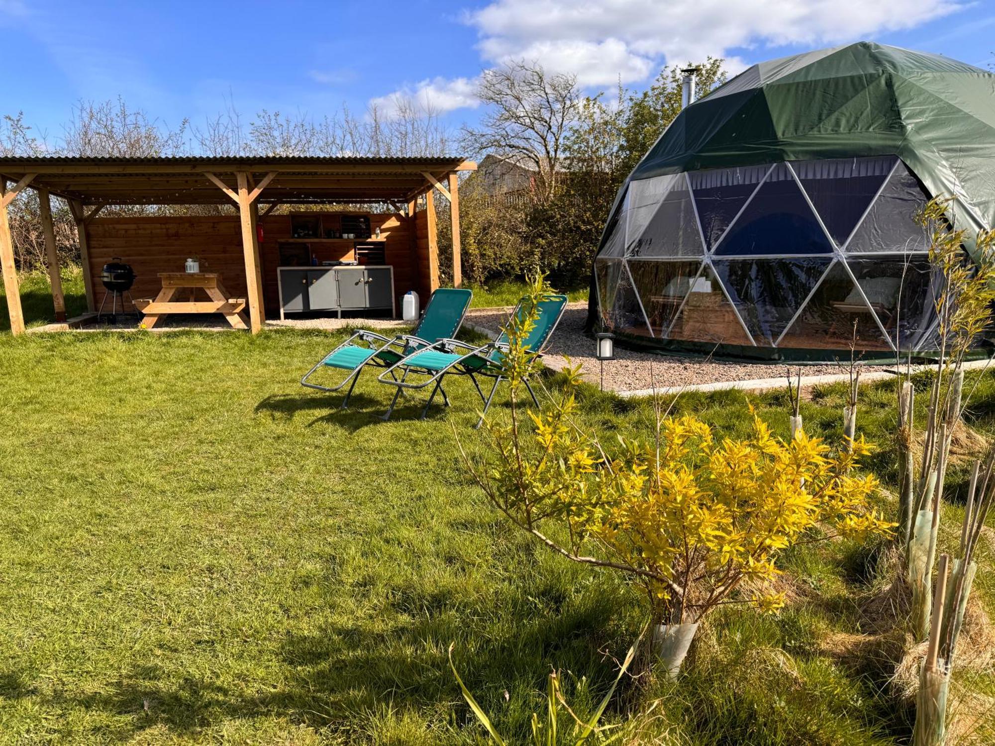 Geodesic Dome Glamping Hotel ชานีดลอยส์ ภายนอก รูปภาพ
